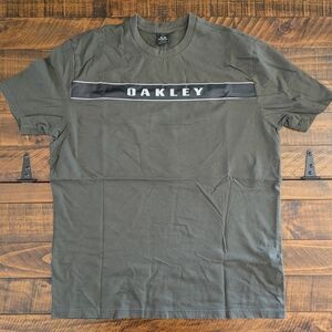 Oakley Olive Graphic Logo Crew Neck T Shirt Size XL Regular Fit Short Sleeve